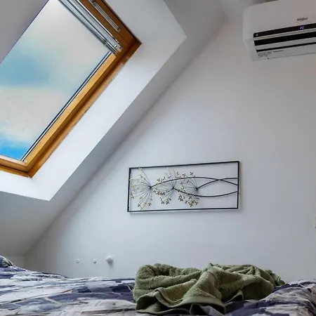 Maisonette With Underground Parking Apartment