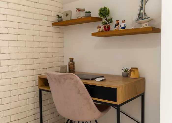 Maisonette With Underground Parking Apartamento